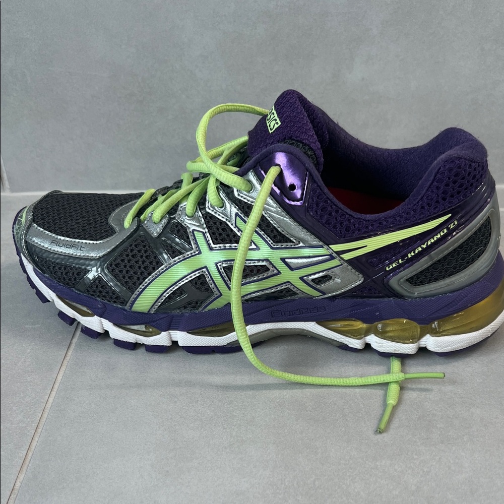 ASICS Gel Kayano Running Shoes – Size 10 - Picture 5 of 7